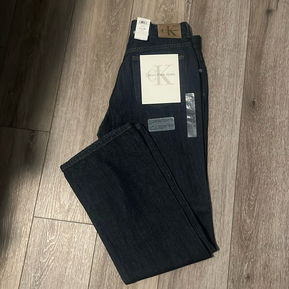 Calvin Klein jeans - 5 pocket zip fly flare leg, jean rinse wash - Picture 2 of 5